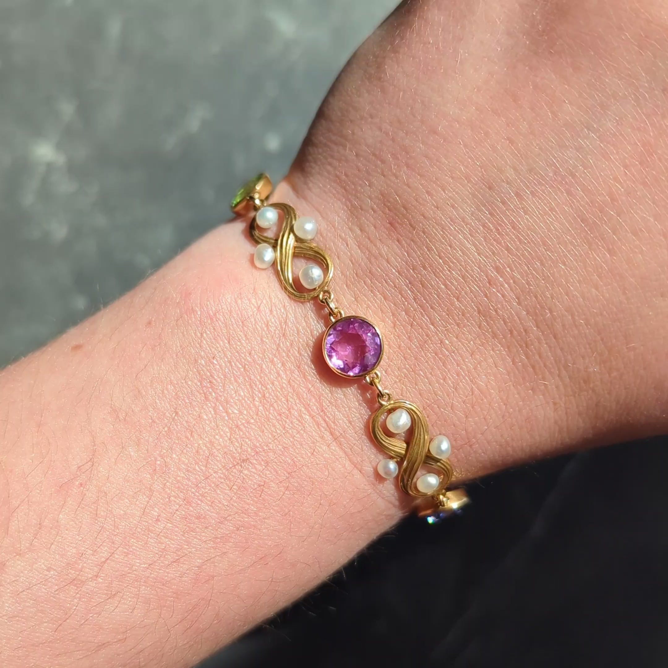 Art Nouveau Multi-Gem Sapphire 14K Yellow Gold Antique Infinity Link Bracelet