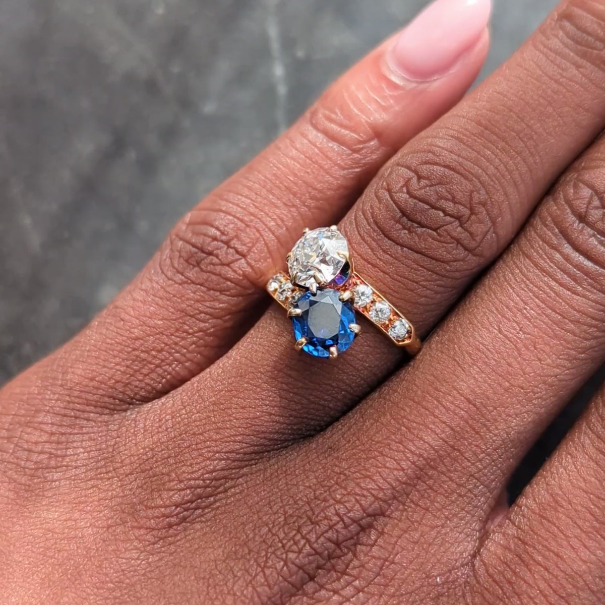Tiffany & Co. No Heat Yogo Montana Sapphire Diamond 18K Antique Toi-Et-Moi Ring