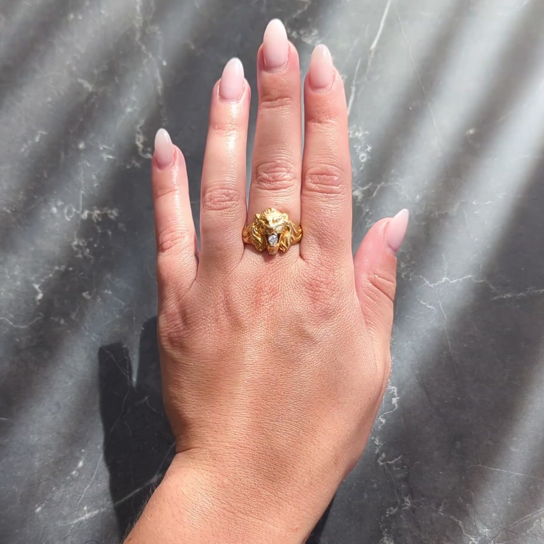 Art Nouveau French 1924 Diamond 18 Karat Yellow Gold Antique Lion Ring
