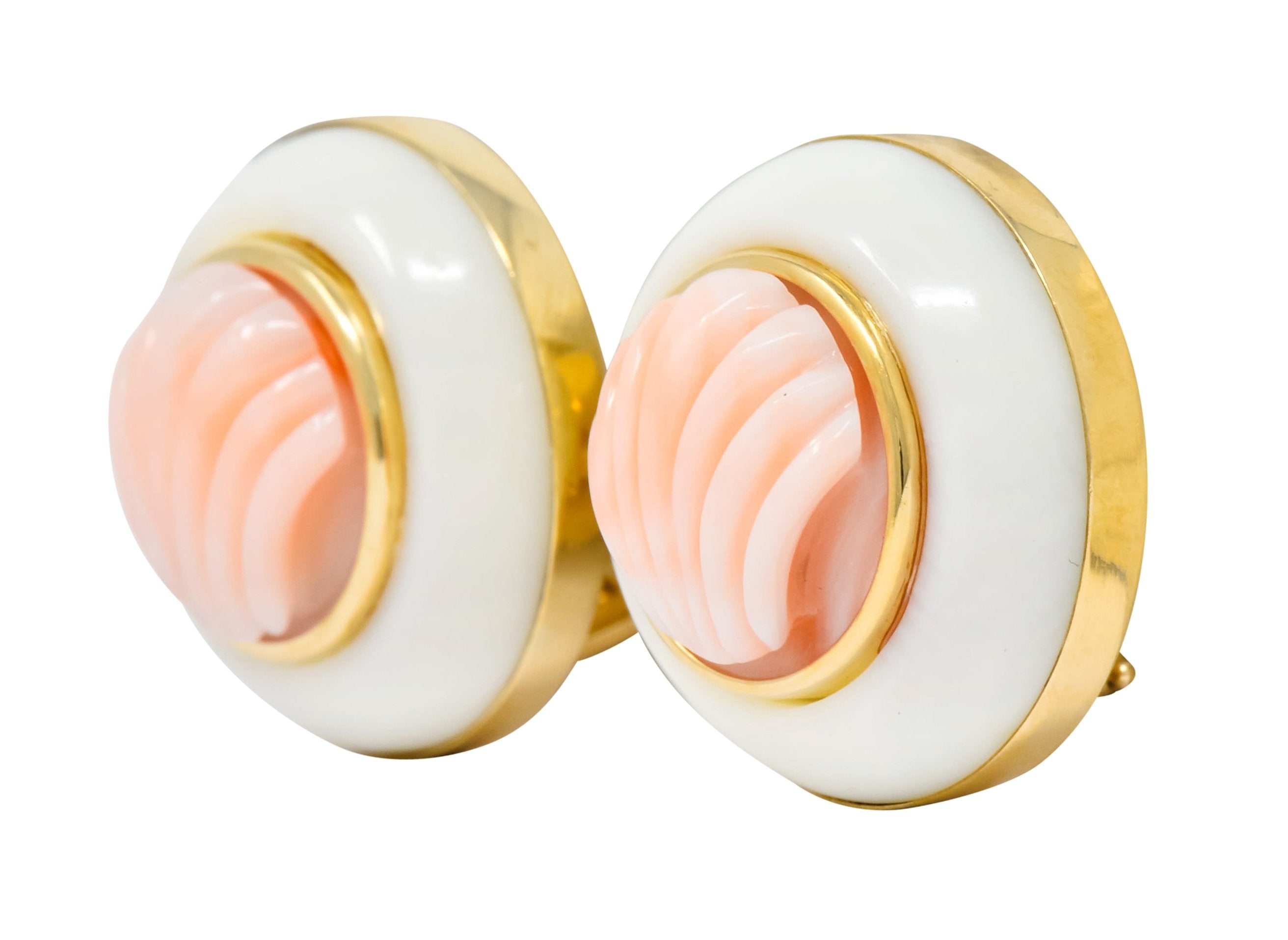 1990s Vintage Coral 14 Karat Gold Circular Shell Earrings - Wilson's Estate Jewelry