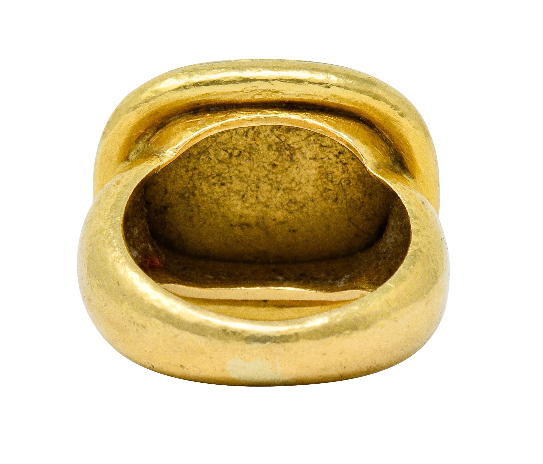 Elizabeth Locke Contemporary 18 Karat Gold Foxhound Signet Ring - Wilson's Estate Jewelry