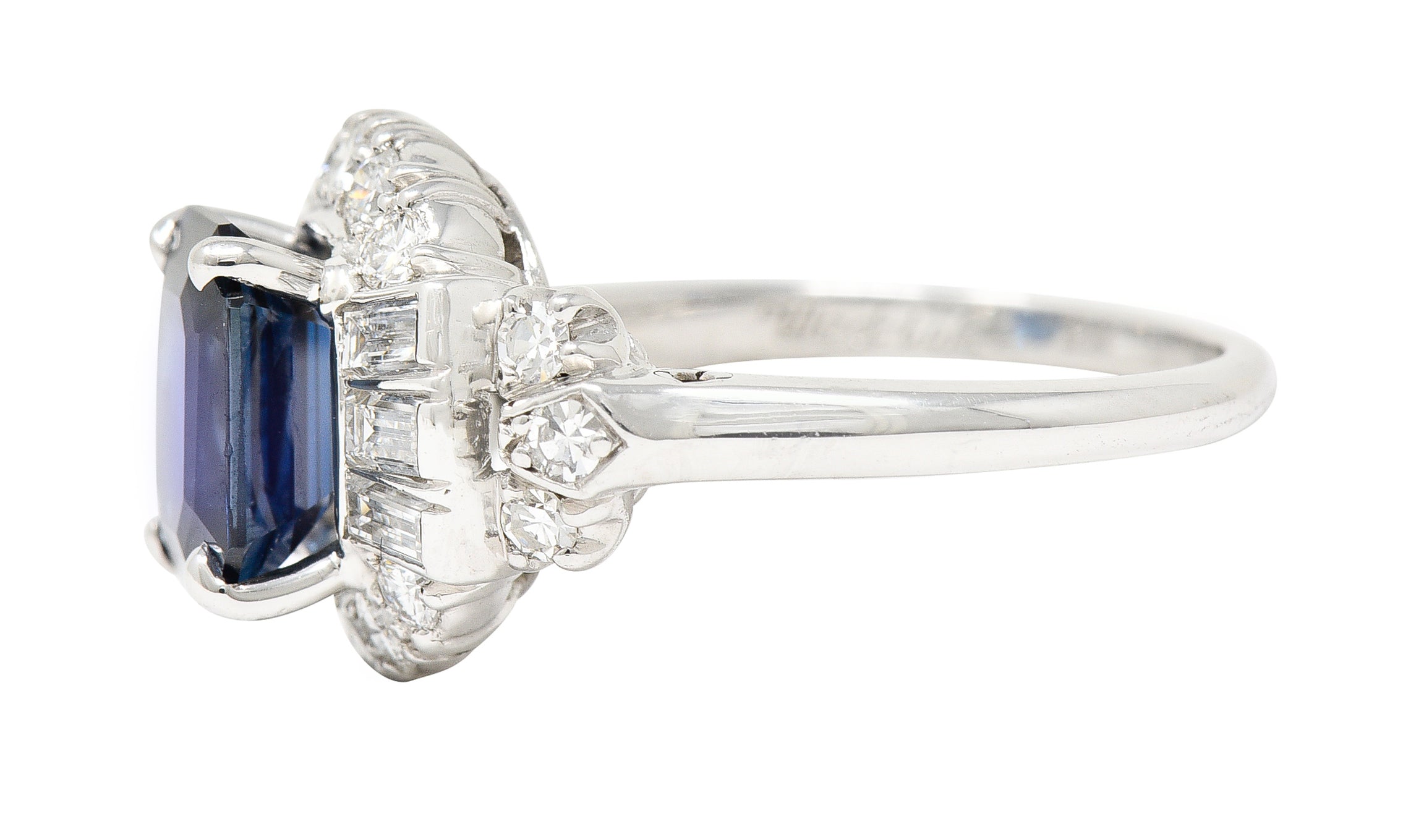 Granat Bros. Mid-Century 3.70 CTW No-Heat Sapphire Diamond Platinum Vintage Cluster Ring GIA Wilson's Estate Jewelry