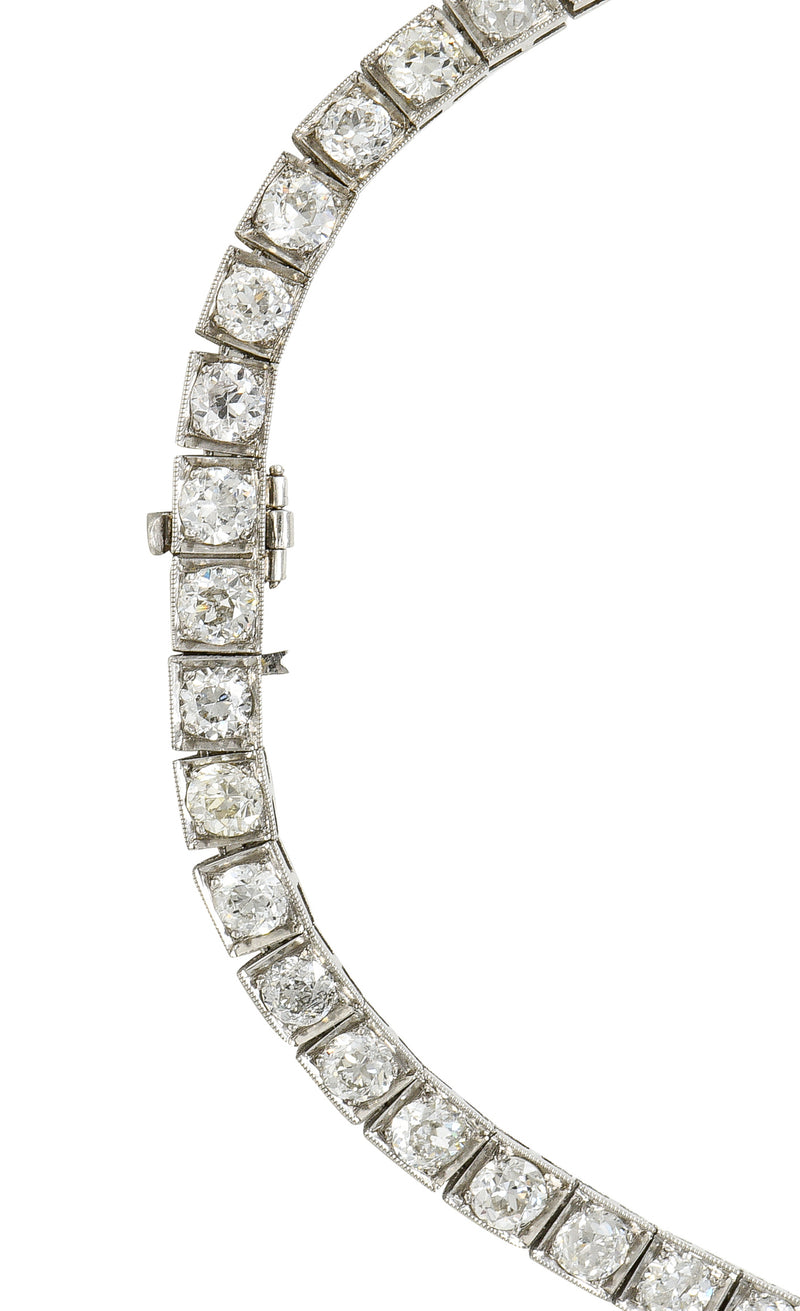 Substantial Art Deco Emerald Diamond Platinum Vintage Station Drop Necklace