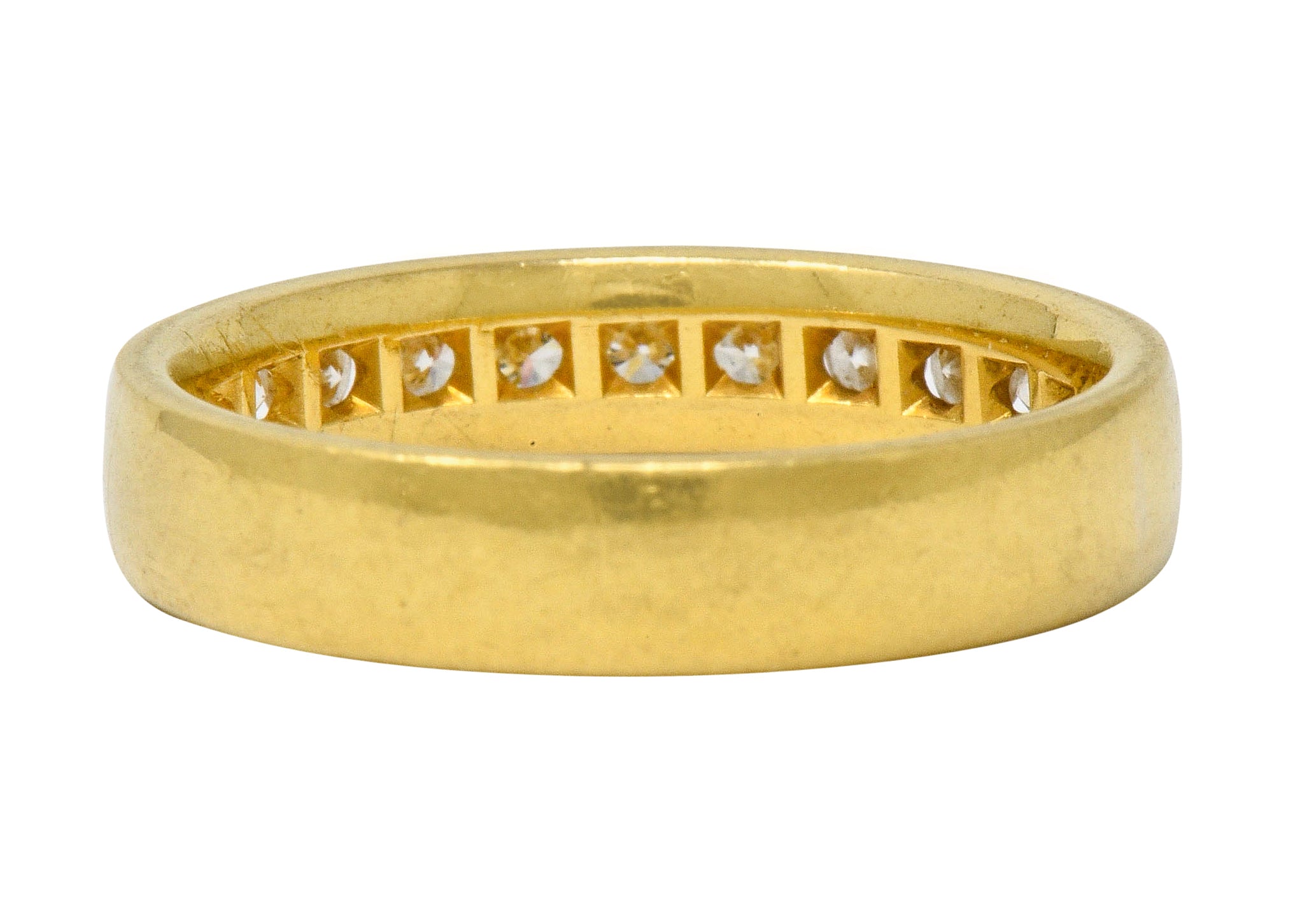 Contemporary Diamond 18 Karat Gold Wedding Anniversary Band Ring - Wilson's Estate Jewelry