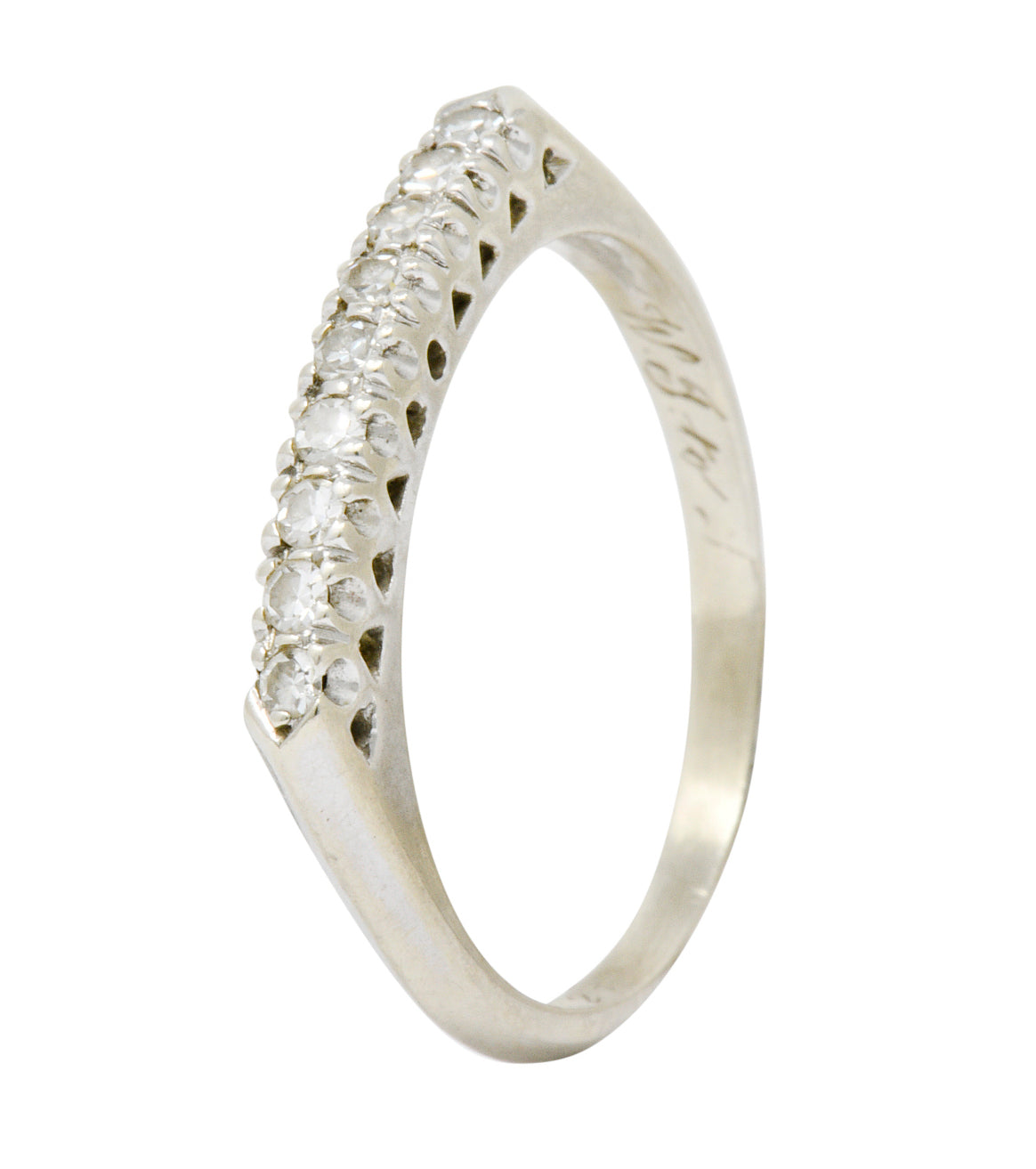Retro 0.25 CTW Diamond 14 Karat White Gold Fishtail Stacking Band Ring - Wilson's Estate Jewelry