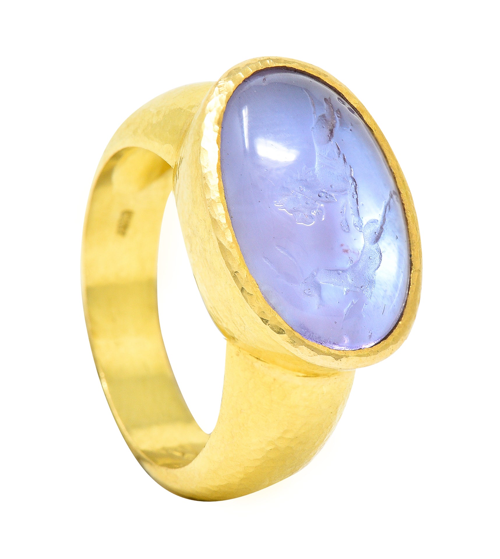 Elizabeth Locke Lavender Venetian Glass Mother-Of-Pearl 18 Karat Yellow Gold Lion & Gazelle Intaglio Vintage Signet Ring Wilson's Estate Jewelry