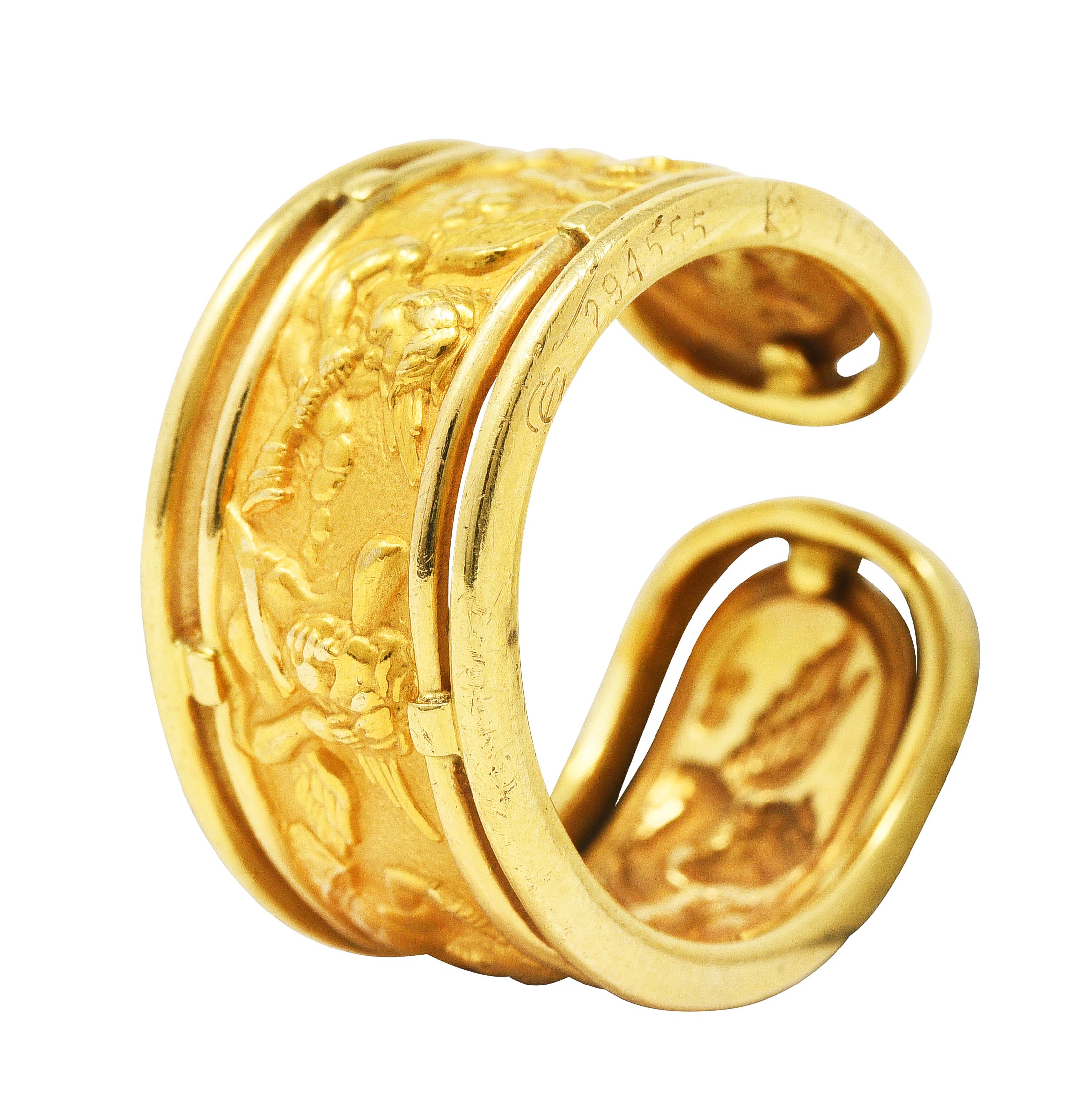 Carrera y Carrera 18 Karat Yellow Gold Vintage Classicos Angelitos Band RingRing - Wilson's Estate Jewelry