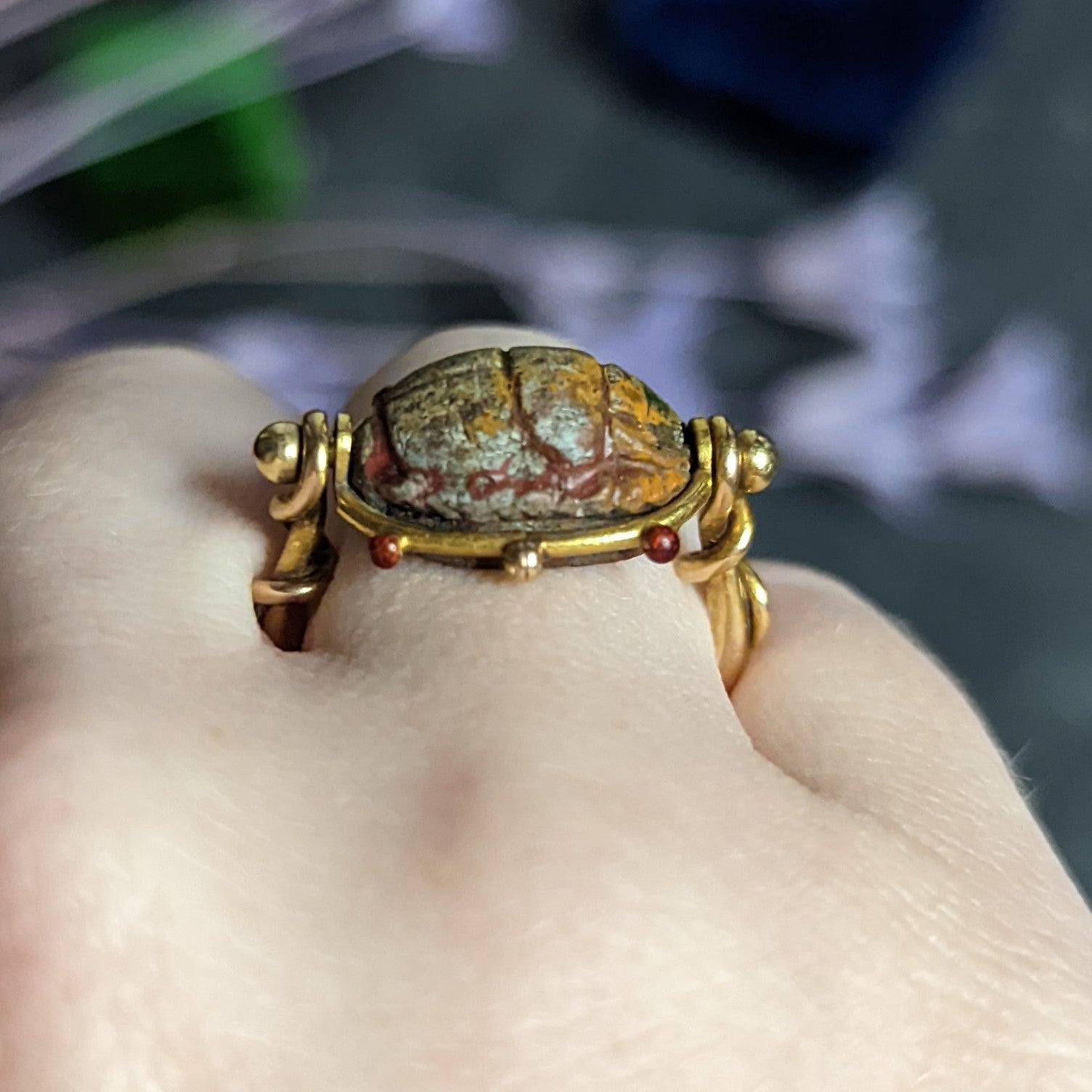 Tiffany & Co. Hardstone Scarab Antique 18 Karat Gold Egyptian Revival Ring Wilson's Estate Jewelry