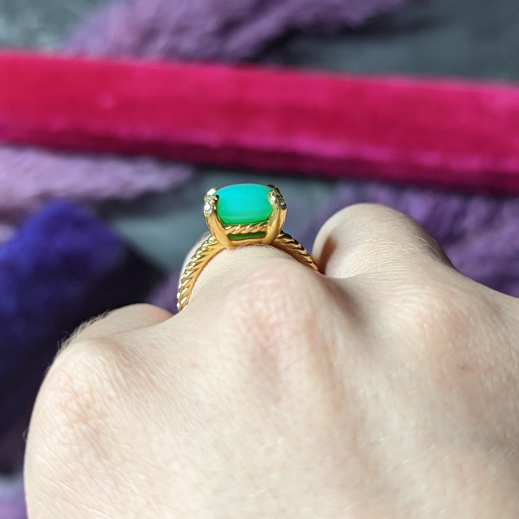 David Yurman Chrysoprase Cabochon Diamond 18 Karat Yellow Gold Chatelaine Gemstone Ring Wilson's Estate Jewelry