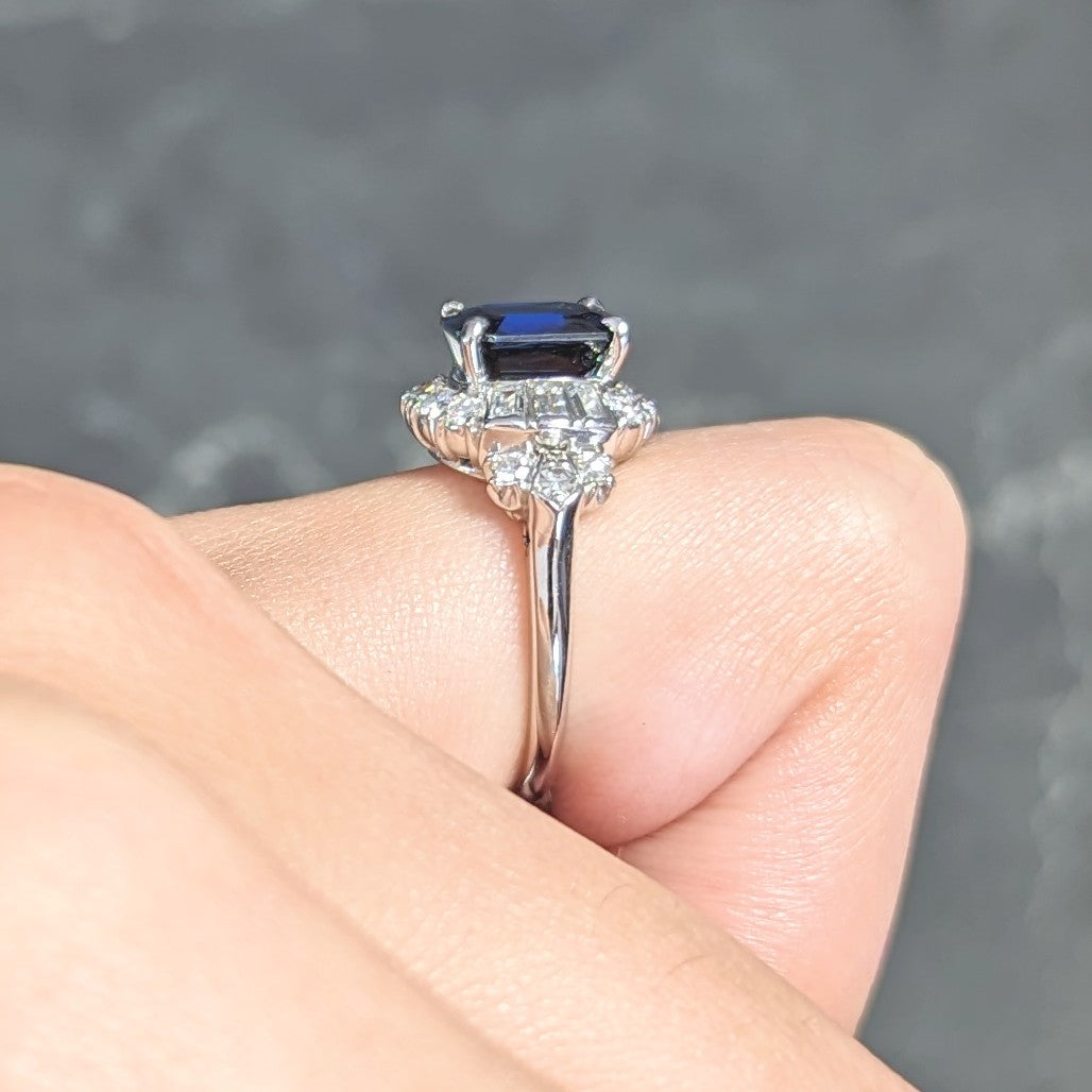 Granat Bros. Mid-Century 3.70 CTW No-Heat Sapphire Diamond Platinum Vintage Cluster Ring GIA Wilson's Estate Jewelry