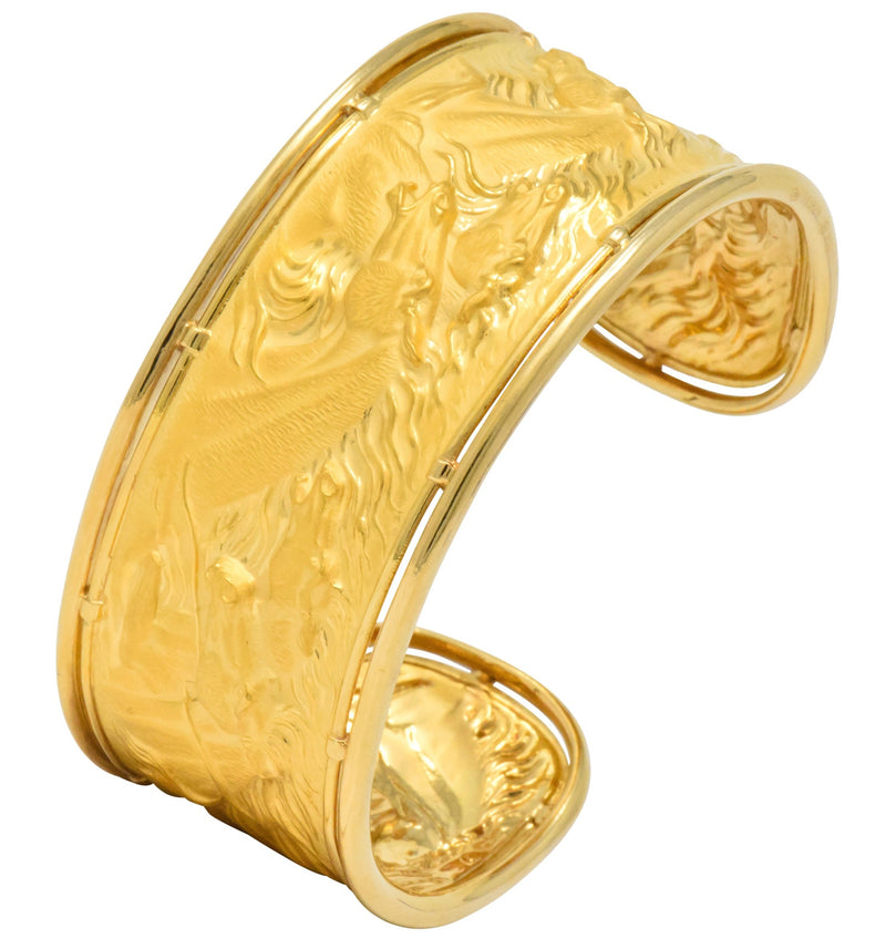 Carrera y Carrera 18 Karat Gold Ecuestre Horse Cuff Bracelet - Wilson's Estate Jewelry