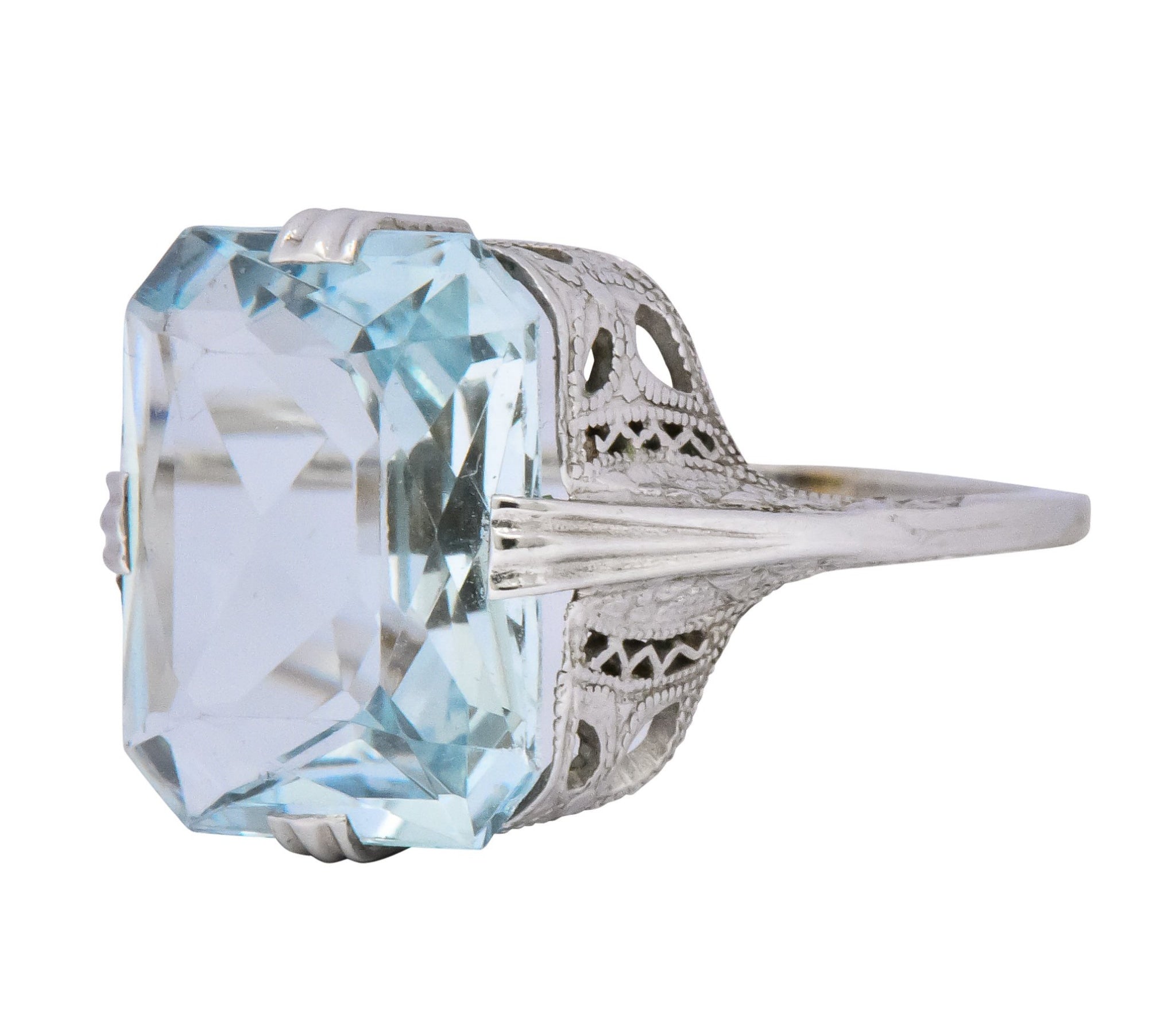 Edwardian 4.00 CTW Aquamarine 14 Karat White Gold Ring - Wilson's Estate Jewelry