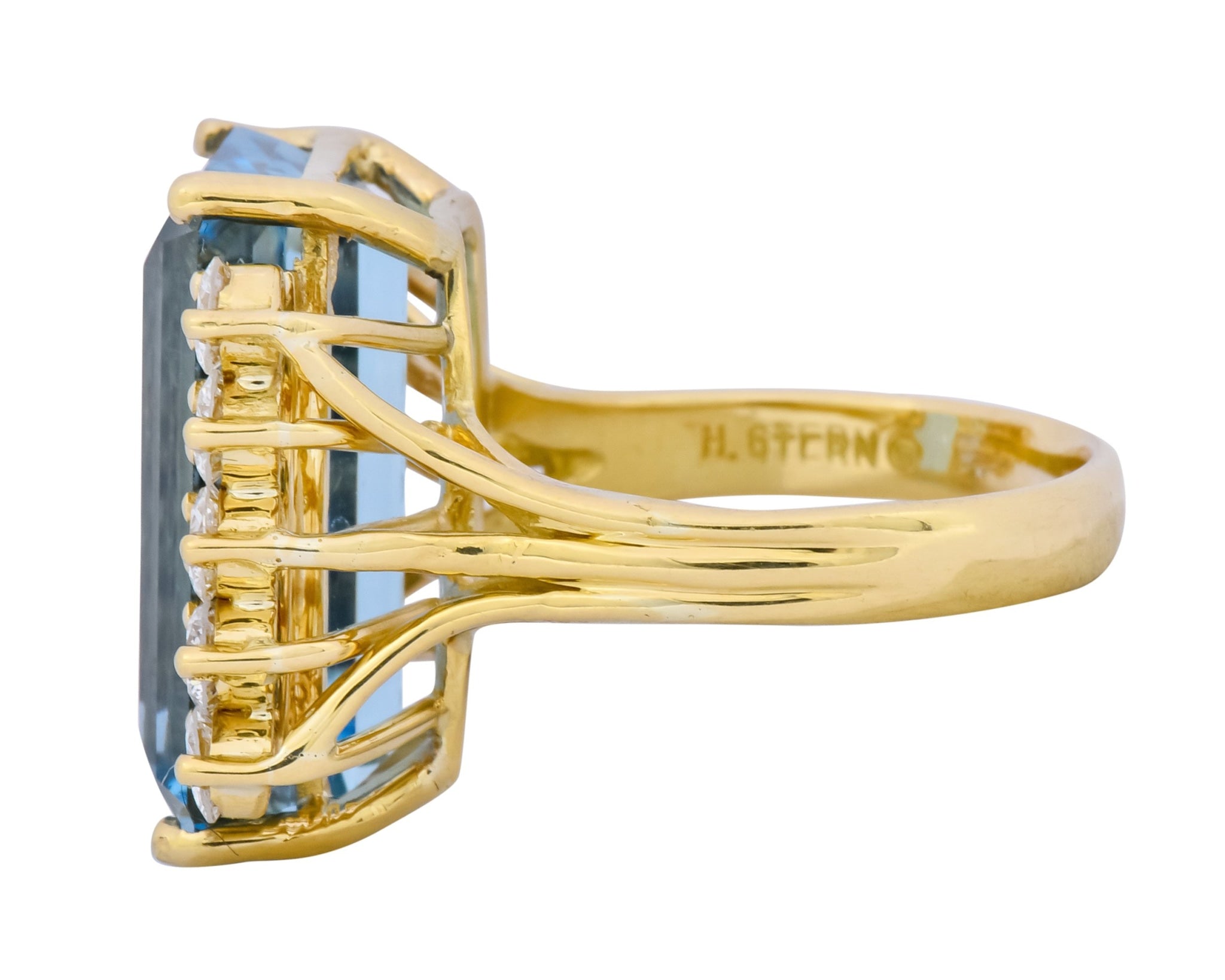 H. Stern 1980's Vintage 11.10 CTW Aquamarine Diamond 18 Karat Gold Cocktail Ring - Wilson's Estate Jewelry