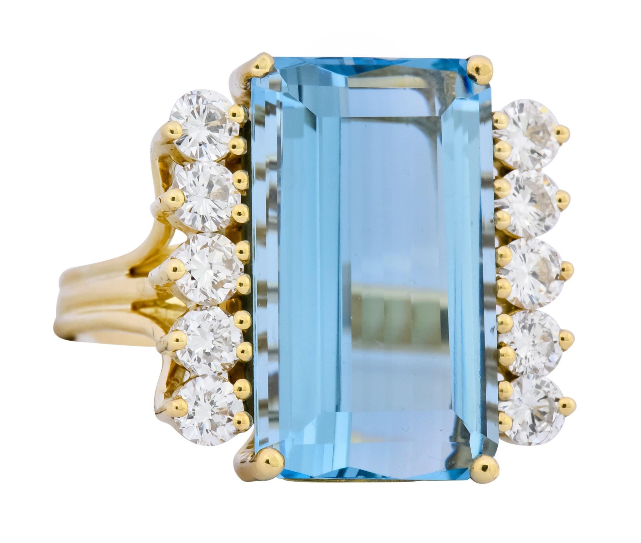 H. Stern 1980's Vintage 11.10 CTW Aquamarine Diamond 18 Karat Gold Cocktail Ring - Wilson's Estate Jewelry