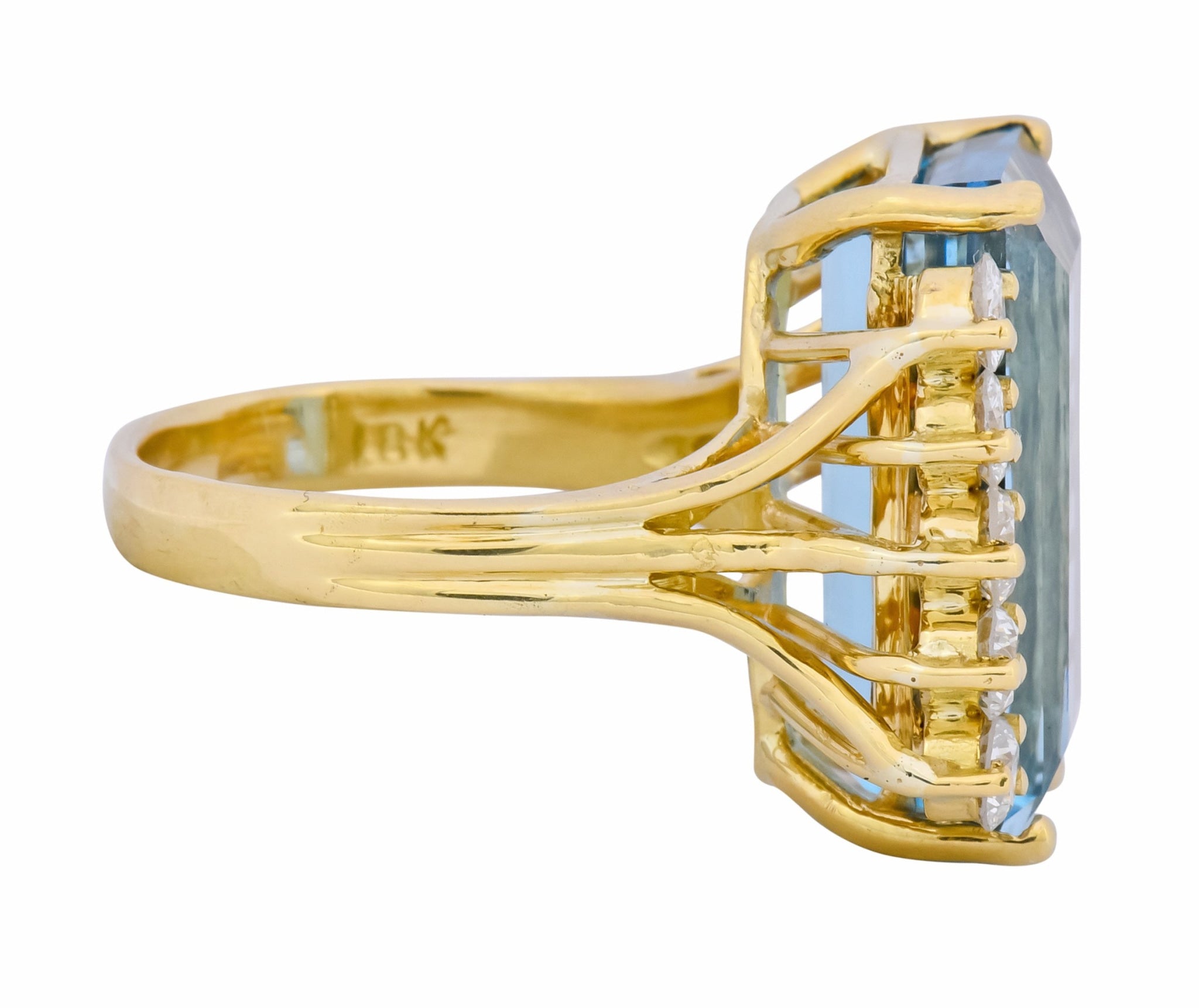 H. Stern 1980's Vintage 11.10 CTW Aquamarine Diamond 18 Karat Gold Cocktail Ring - Wilson's Estate Jewelry