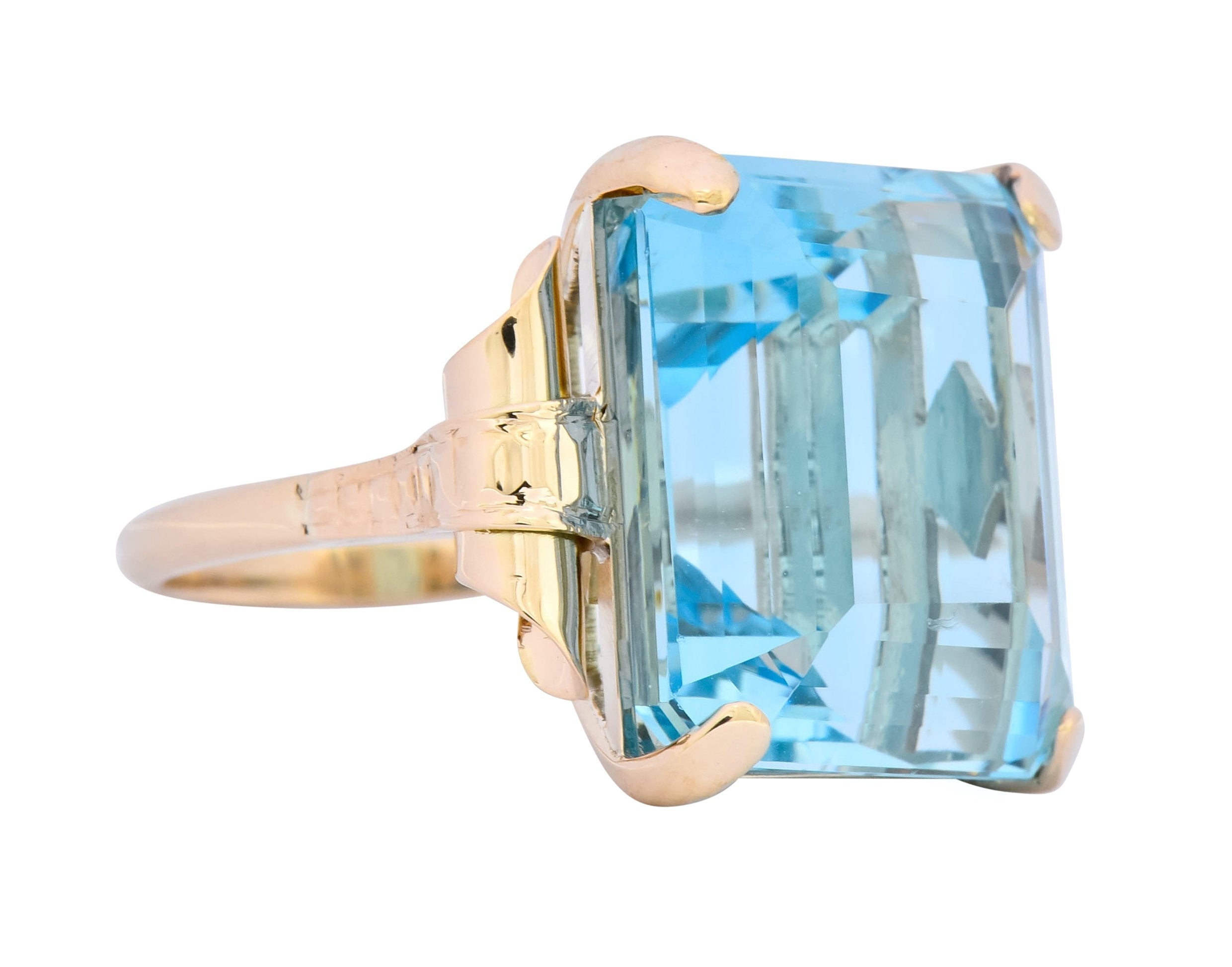 Retro 17.86 CTW Aquamarine 14 Karat Gold Cocktail Ring - Wilson's Estate Jewelry