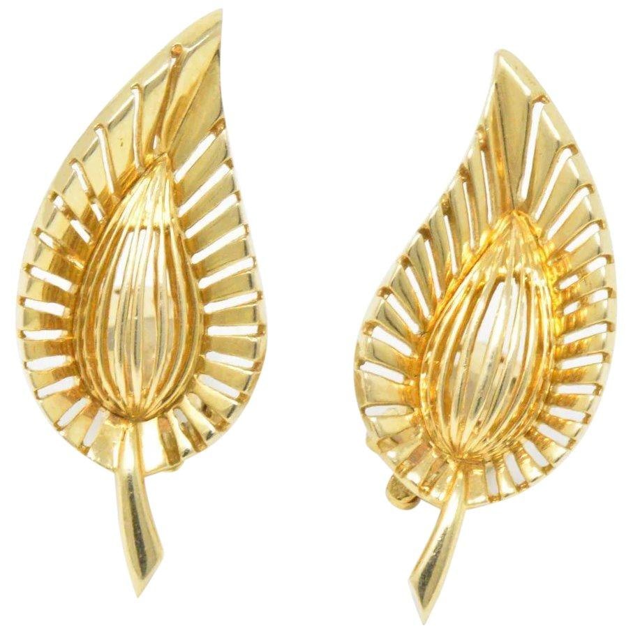 Tiffany & Co. Vintage 14K Yellow Gold Leaf Clip Earrings Wilson's Estate Jewelry