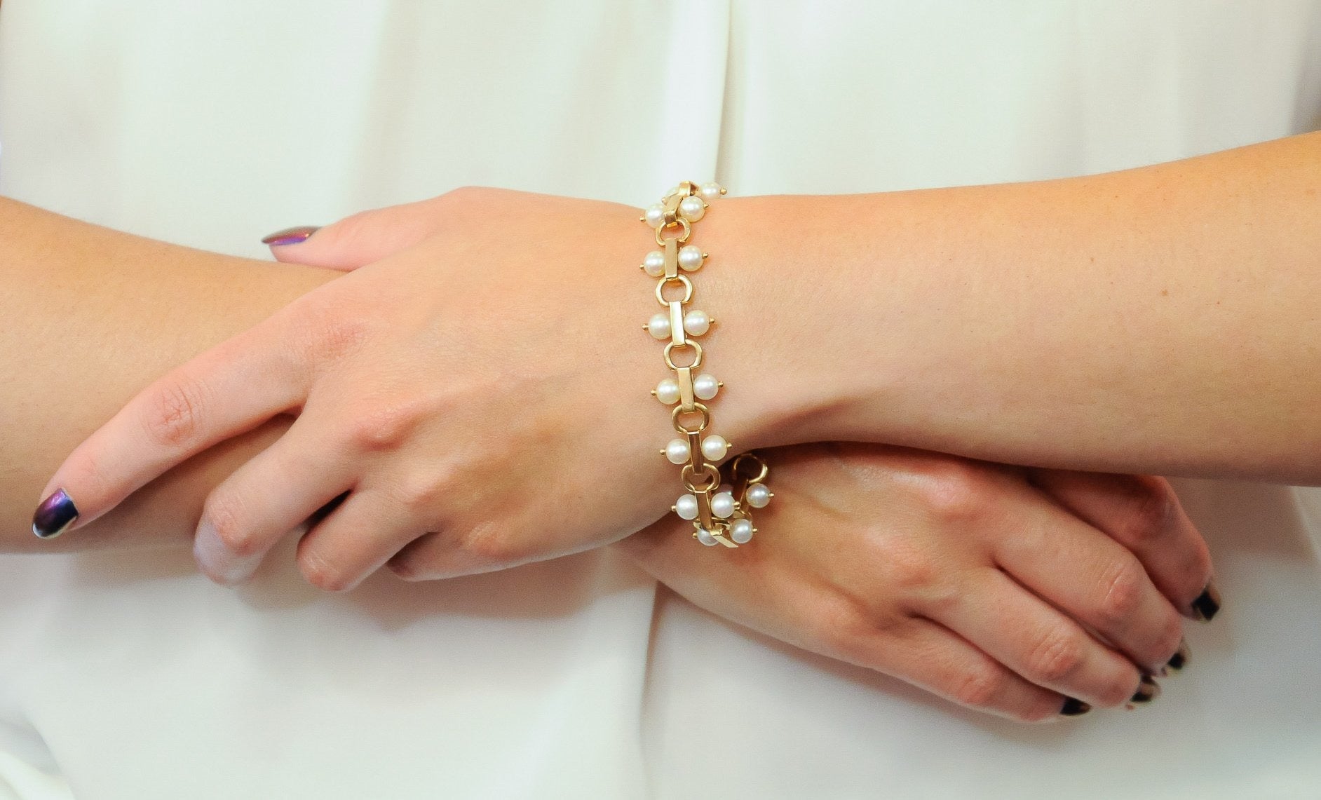 Tiffany & Co. Vintage Pearl 14 Karat Gold Link Bracelet - Wilson's Estate Jewelry