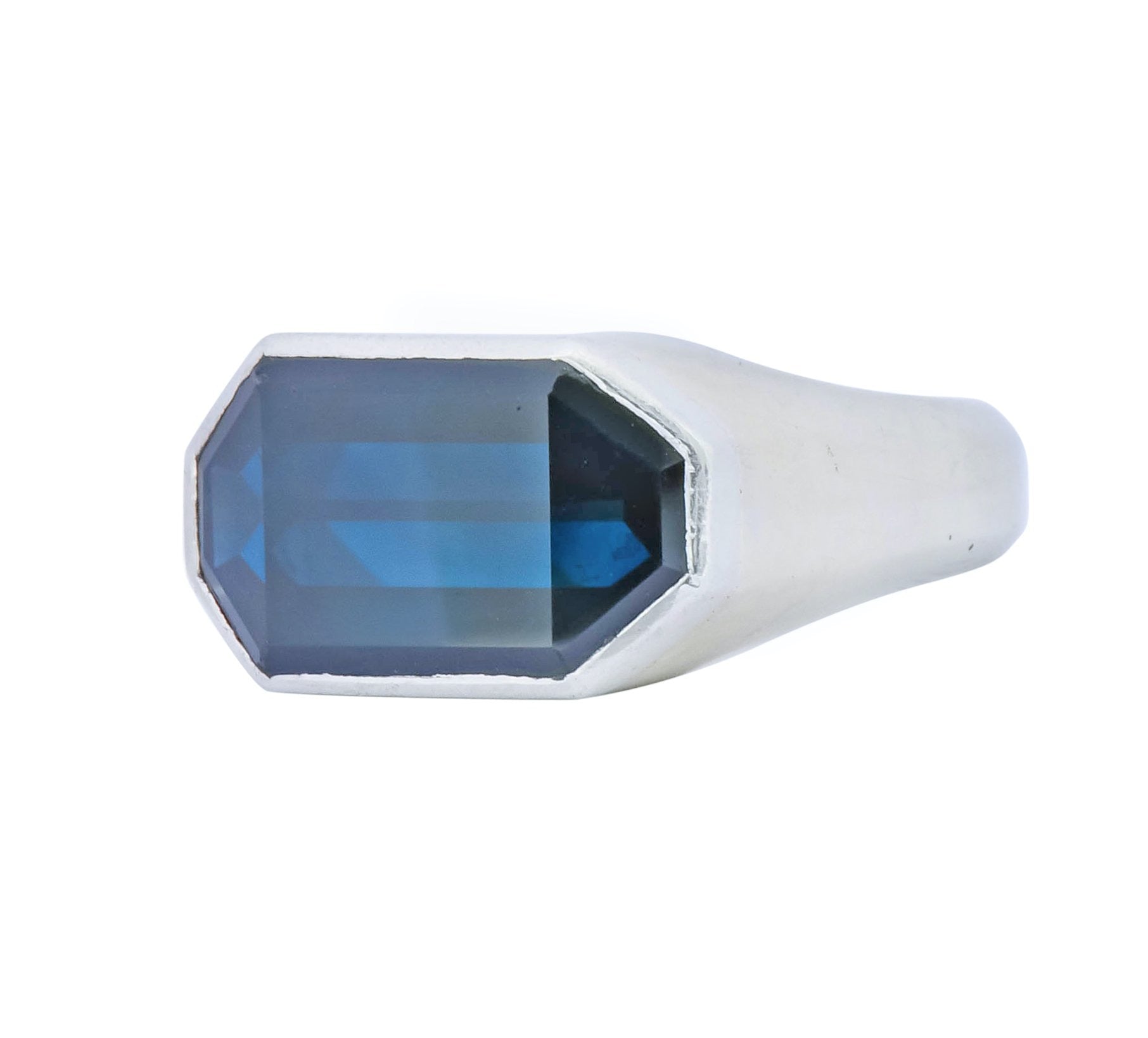 Van Cleef & Arpels 9.00 CTW No Heat Sapphire Platinum-Topped 18 Karat White Gold Men's Ring AGL - Wilson's Estate Jewelry