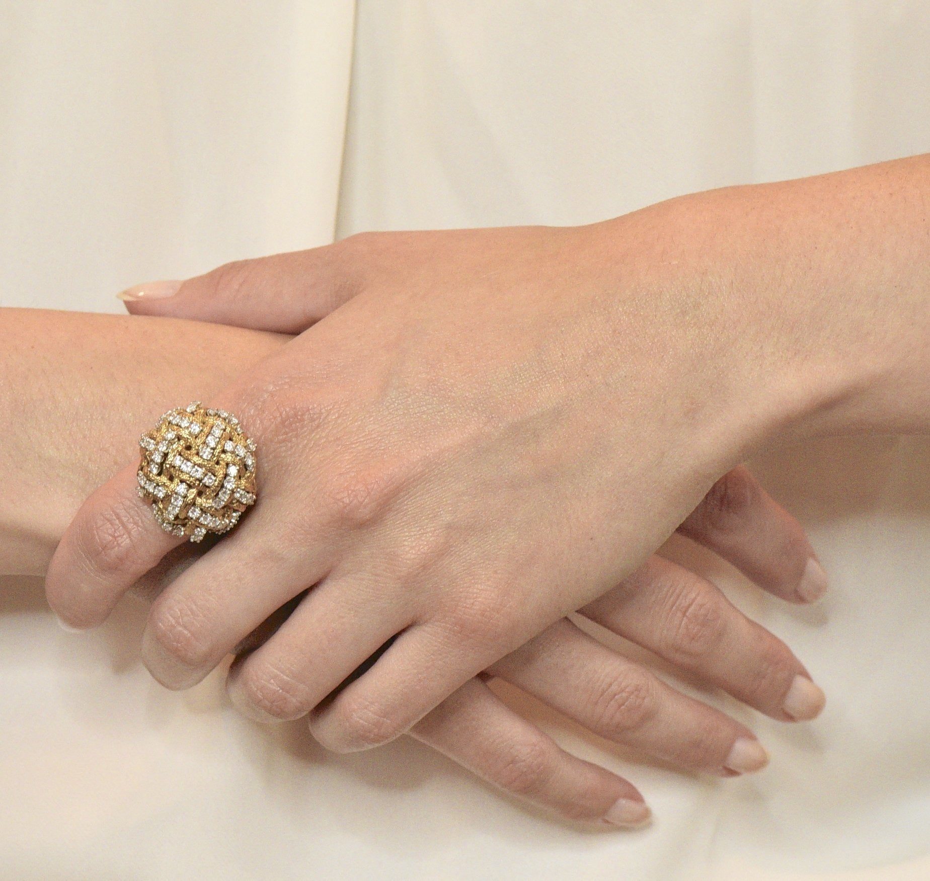 Vintage 1.60 CTW Diamond 18 Karat Gold Cocktail Ring - Wilson's Estate Jewelry