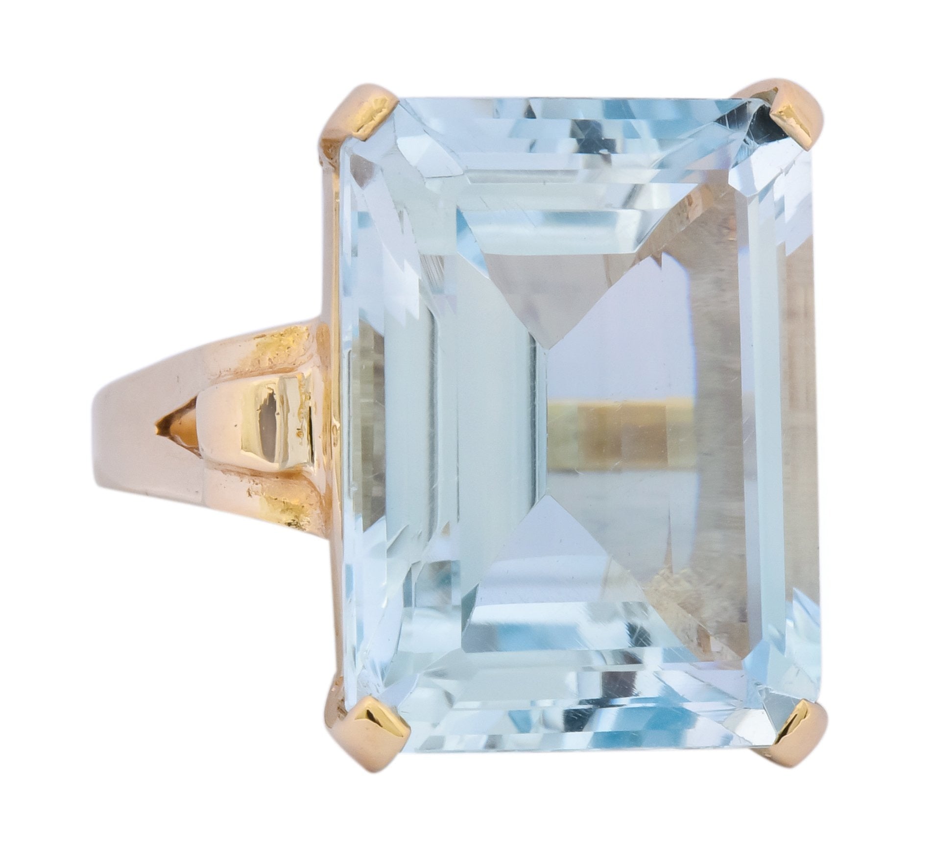 Vintage 18.00 CTW Aquamarine 14 Karat Gold Cocktail Ring - Wilson's Estate Jewelry