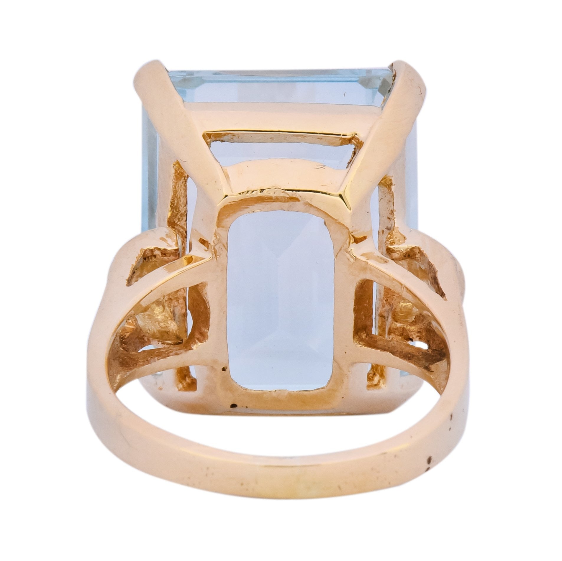 Vintage 18.00 CTW Aquamarine 14 Karat Gold Cocktail Ring - Wilson's Estate Jewelry