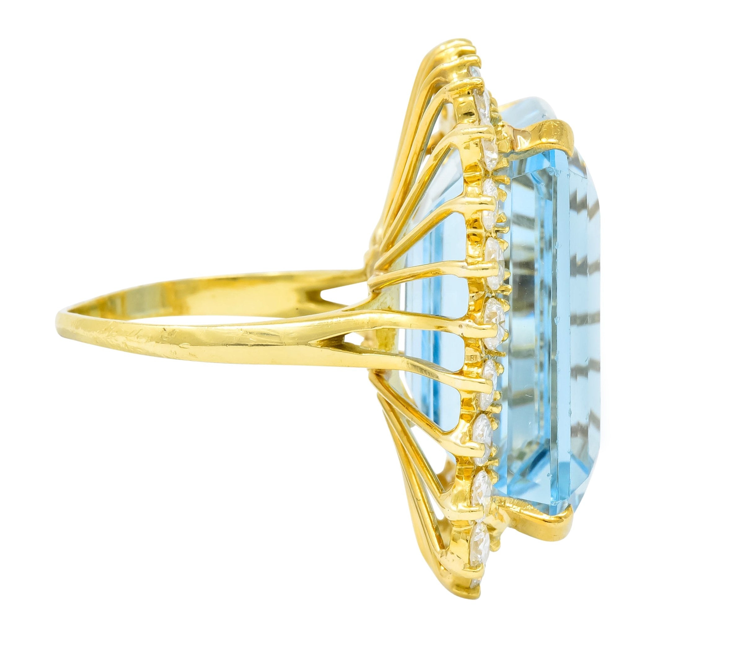Vintage 30.50 CTW Aquamarine Diamond 18 Karat Gold Cluster Cocktail Ring - Wilson's Estate Jewelry