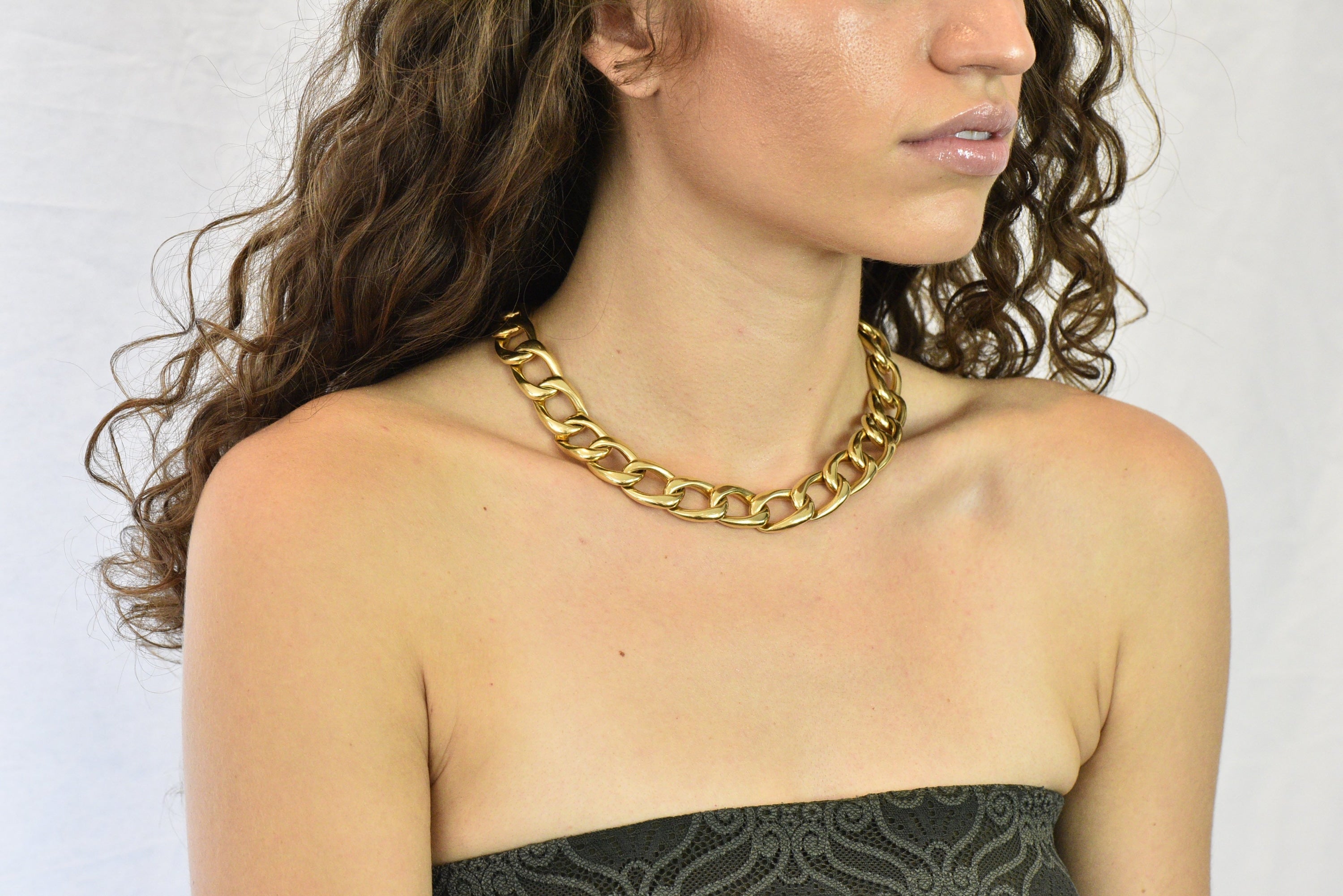 Vintage Unisex 18 Karat Gold 18 Inch Curb Chain Necklace - Wilson's Estate Jewelry